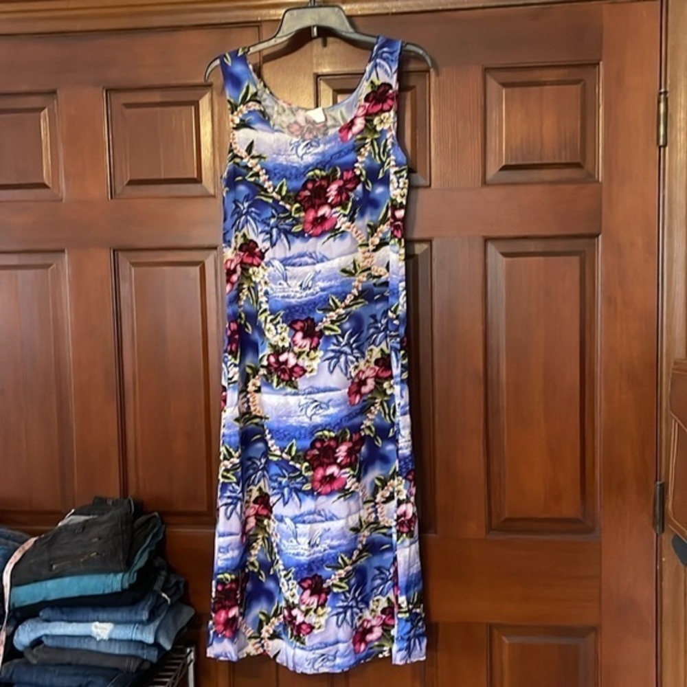 100% rayon Hawaiian midi dress